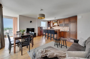 Top Floor z widokiem na morze by Downtown Apartments, Gdansk